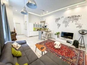City Downtown Apartment for 6